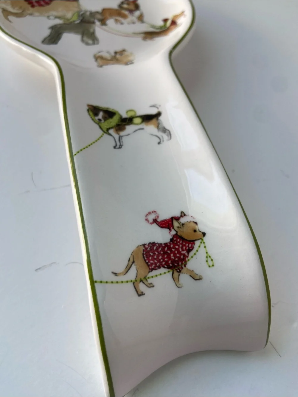 Pier 1 Imports Park Avenue Puppies Ceramic Spoon Rest Christmas Holiday Dogs EUC